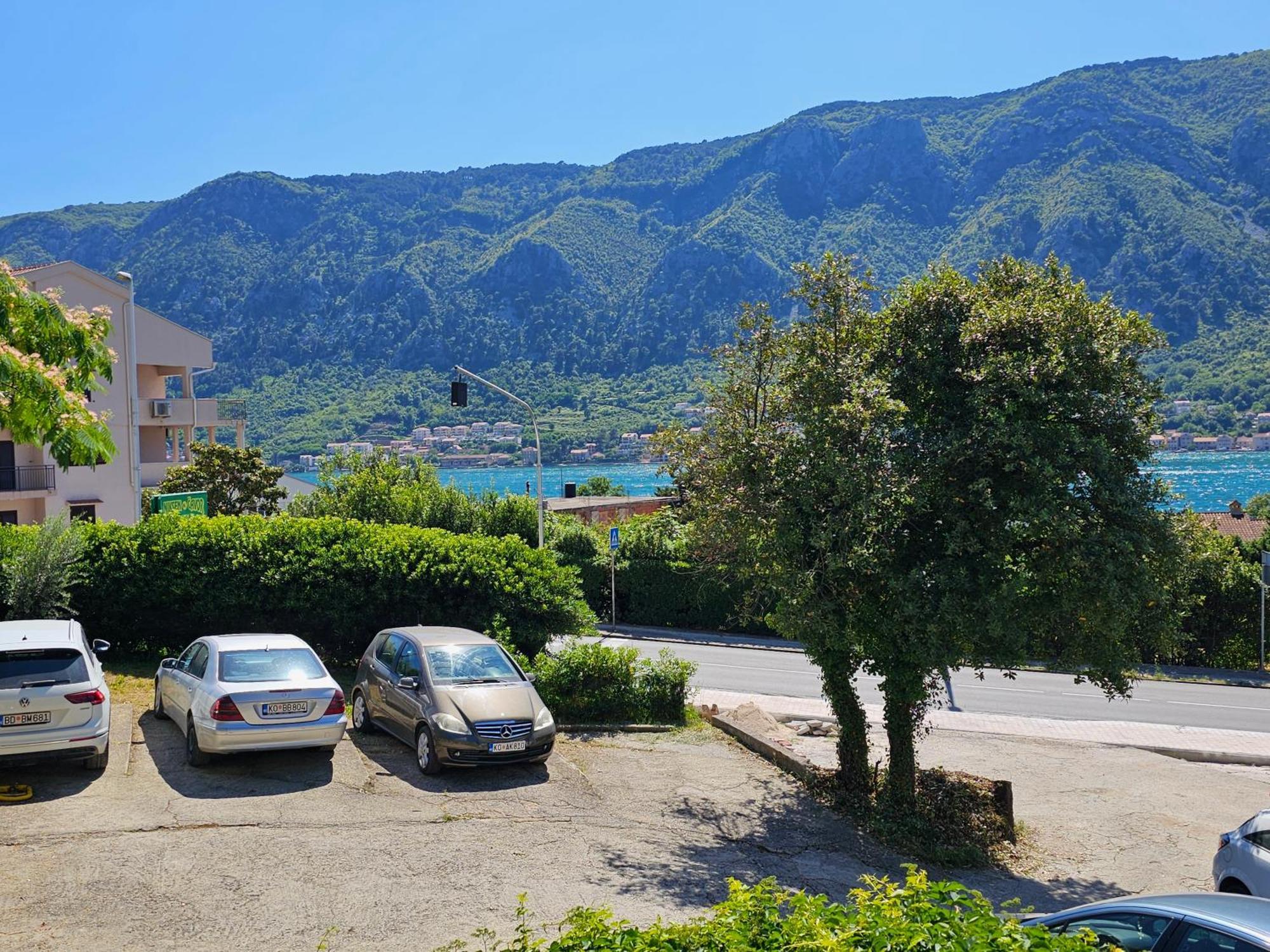 Apartment Luka Kotor Eksteriør bilde